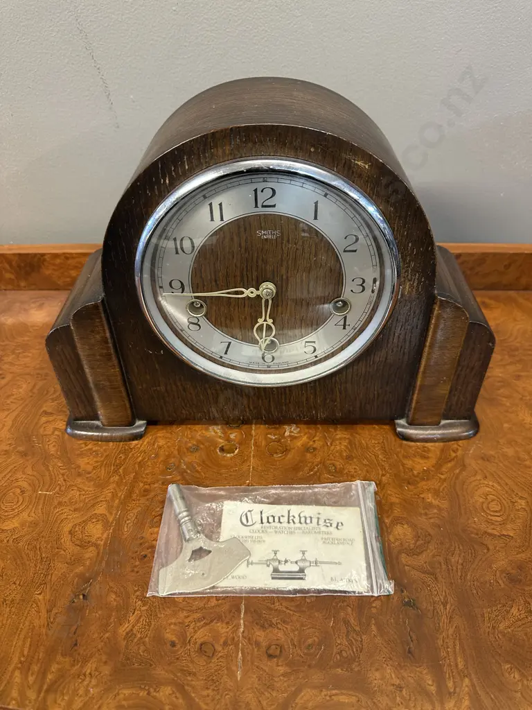 Smiths Enfield Antique Oak Cased Mantle Clock With Key Made In England Image 1++
