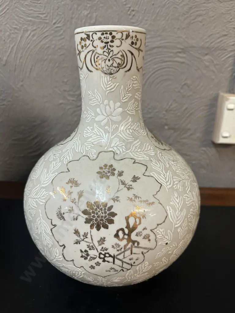 Vintage Chinese Ya Wan Cang Style Bulbous Vase Glazed White With Gilding & Embossed Leaves H30cm. Image 1++