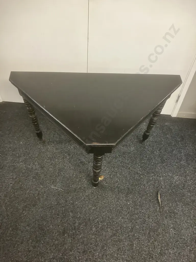 An Edwards and Roberts Style Antique Ebonised Card Table, Turnover Top Green Baize, Turned Supports & Castors. 72 x 96cm Image 1++