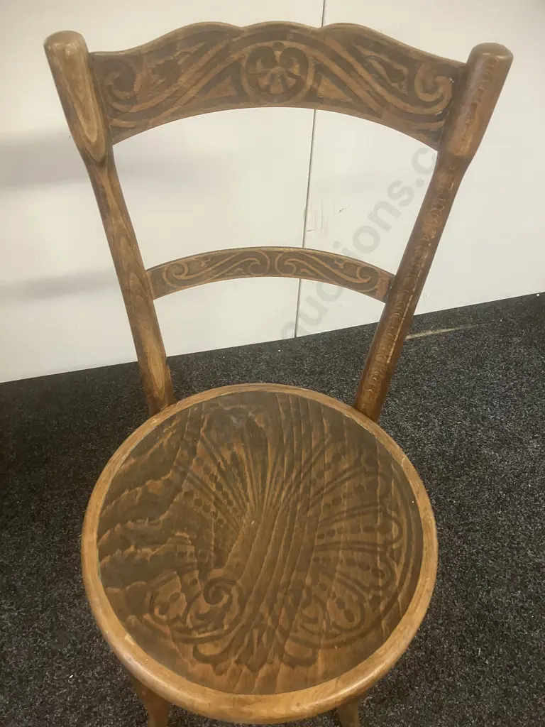 Antique Original Mundus Bentwood Chair, Stamped Base & Original Paper Label, Made in Poland 1907 - 1920 Image 1++