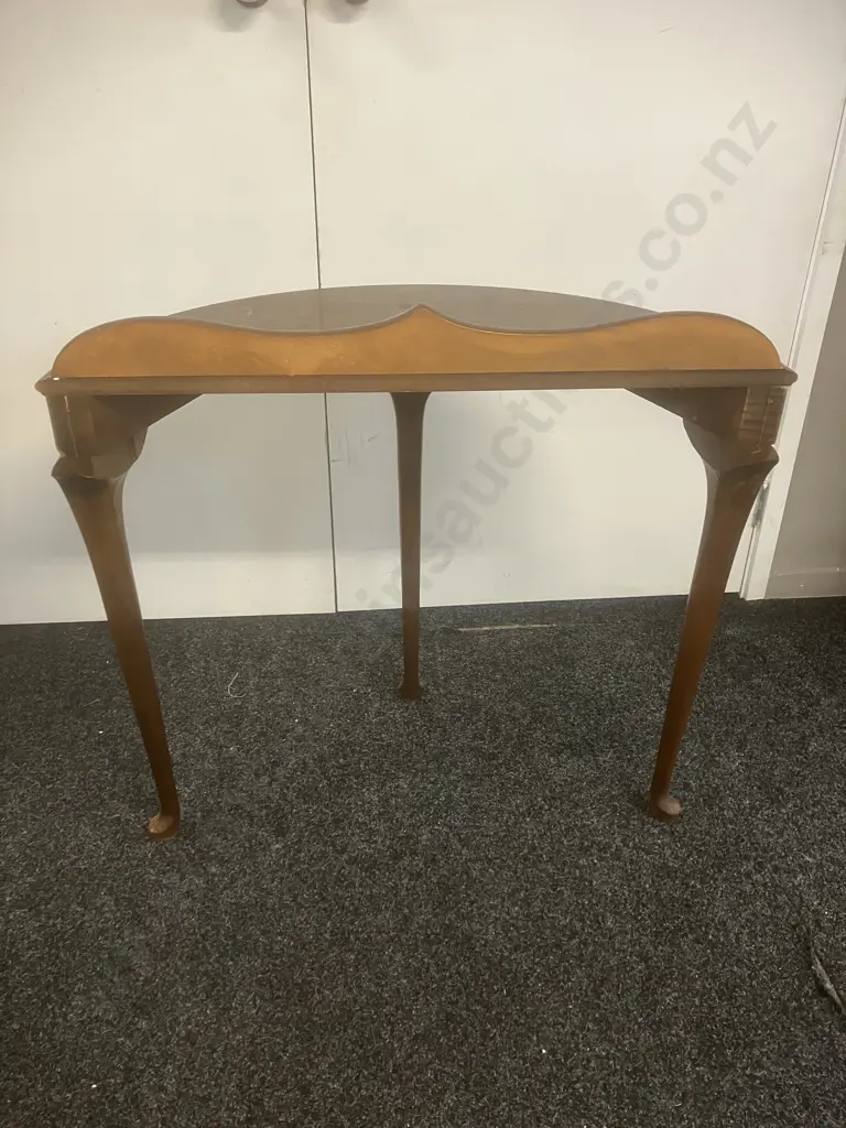 Mahogany 1/2 Round Table With Cabriole Legs. H77 W77.5 D41cm Image 1++