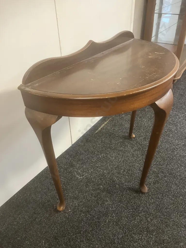 Mahogany 1/2 Round Table With Cabriole Legs. H77 W77.5 D41cm Image 1++
