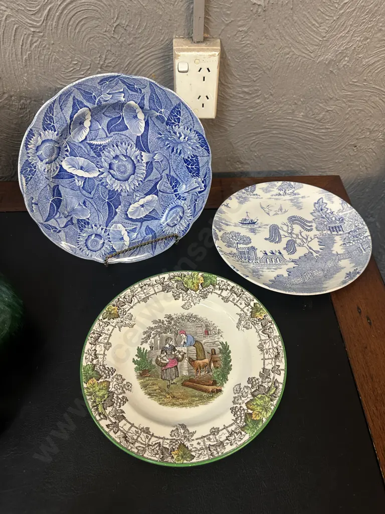 Charger Plates Including Spode & Kelston Ceramics Image 1++