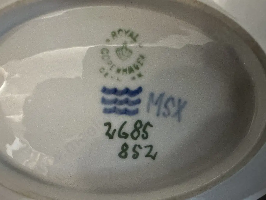 Vintage Royal Copenhagen Oval Plate #2685 852 W16 D11cm. Image 1++