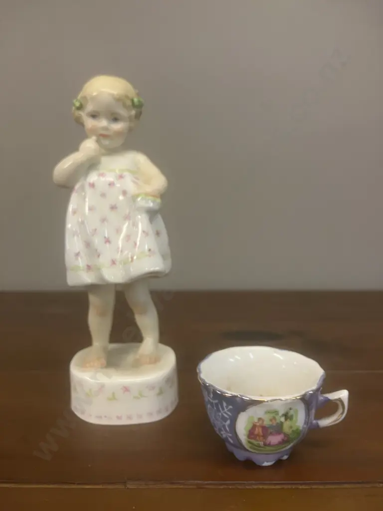 A Royal Worcester "Only Me" Porcelain Figure #3226 FC Doughty c1950's - England. H15.5cm With a Lusterware Demitasse Cup Image 1++