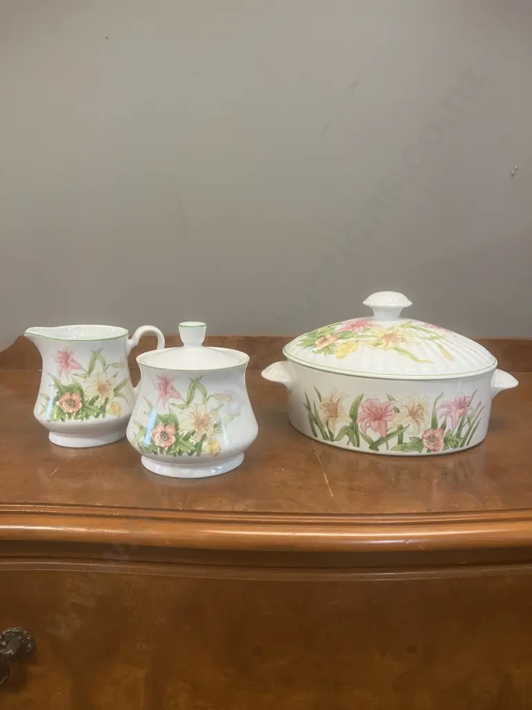 Vintage Jade Lily by Shafford Fine Porcelain Covered Casserole, Creamer & Lidded Sugar Bowl - Japan 1950's Image 1++