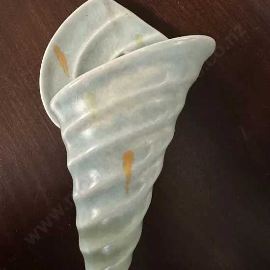 Art Deco Beswick Shell Shaped Pocket Wall Vase Pattern # 433