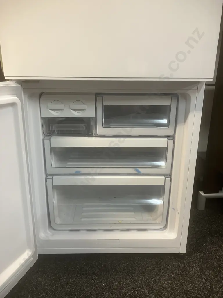 Westinghouse 346L Bottom Mount Frost Free Fridge Freezer - White. WBB3700WH Image 1++