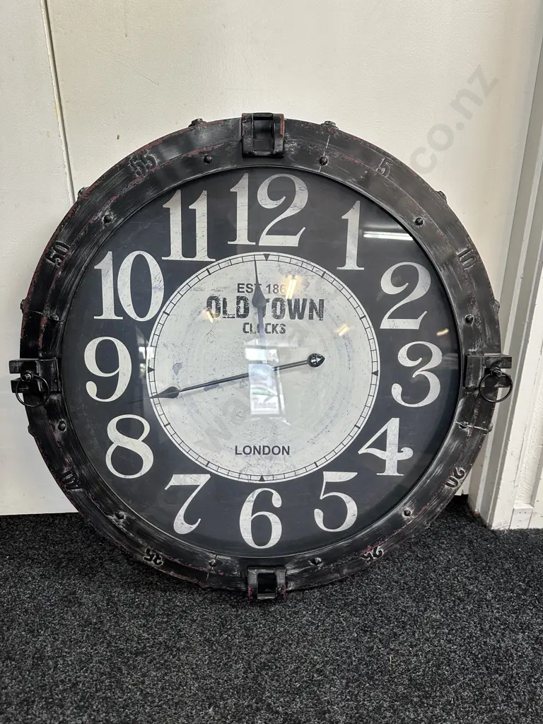 Industrial Style Round Clock Distressed Metal Frame & White face Labeled 'Old Town Clocks' Est 1863 London Dia80x80cm. Image 1++