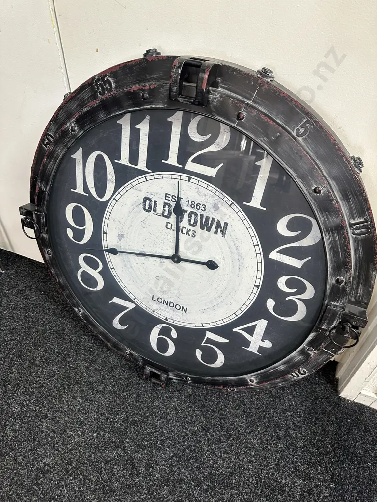 Industrial Style Round Clock Distressed Metal Frame & White face Labeled 'Old Town Clocks' Est 1863 London Dia80x80cm. Image 1++