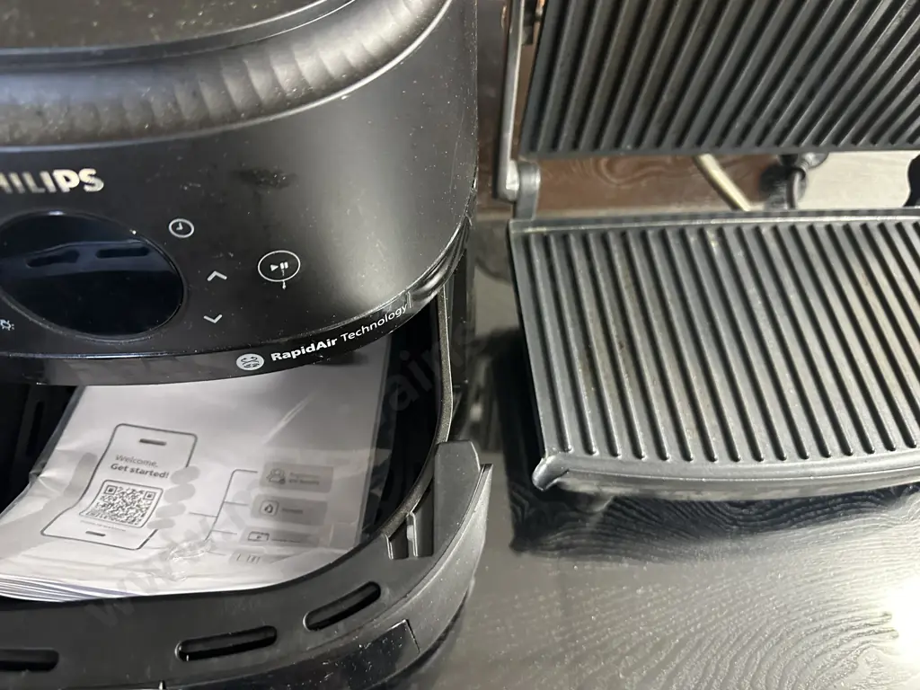 Phillips Air Fryer & Zip Sandwich Press Image 1++