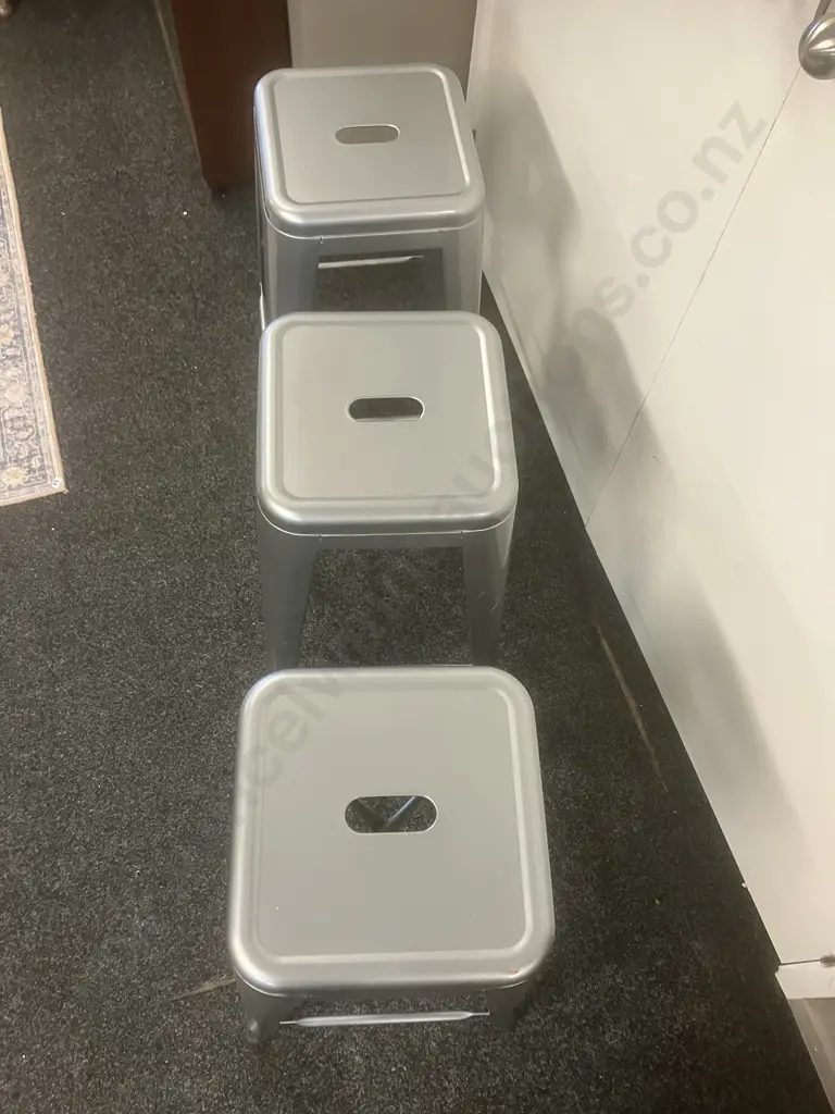 Set of 3 Grey Metal Stools. H67cm Image 1++