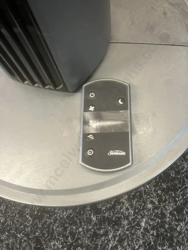 Sunbeam Tower Fan FA7550 With Remote Control Image 1++