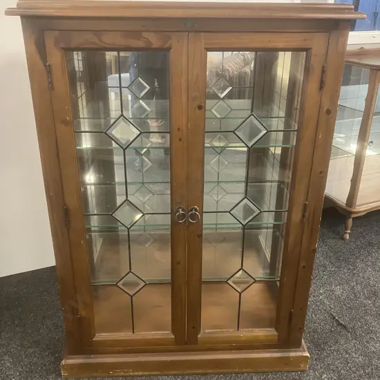 Outback Furniture Glass Display Cabinet, Pine 2 Door With Leadlight Look, Steel Ring Handles, 3 Adjustable Glass Shelves