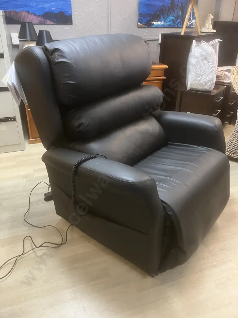 Repose Multi-Bari 254Kg Bariatric, Electric Rise & Recline Chair, X-Large, 4 Button Handset & Manual Image 1++