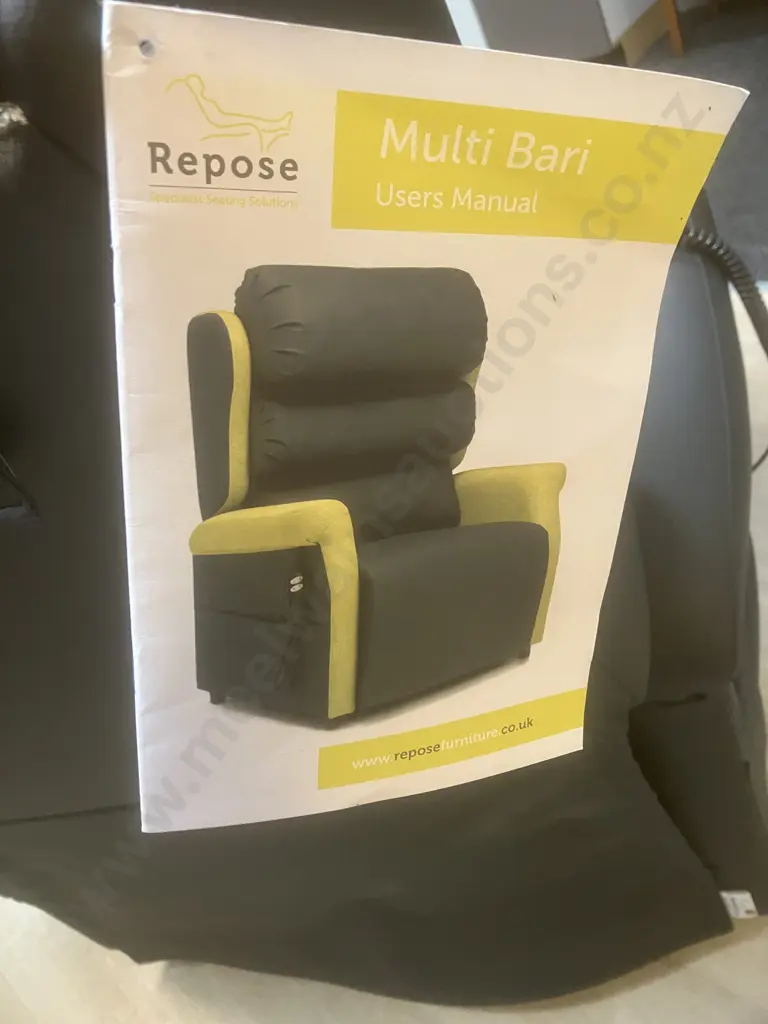 Repose Multi-Bari 254Kg Bariatric, Electric Rise & Recline Chair, X-Large, 4 Button Handset & Manual Image 1++