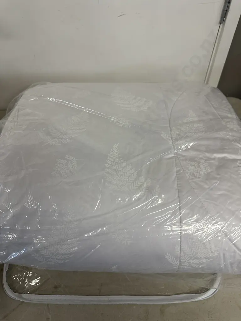 Kapaca Alpaca Fibre Four Seasons King Size Duvet Inner 2.2x2.4cm. Image 1++