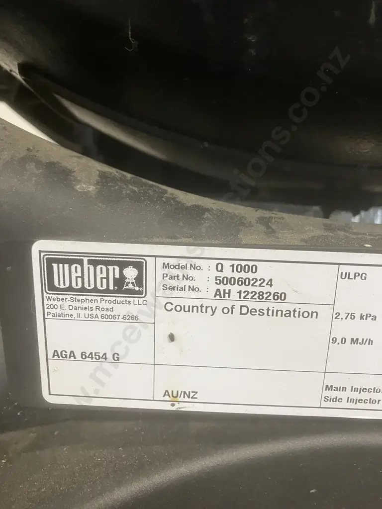 Weber Q1000 BBQ With Cover Image 1++
