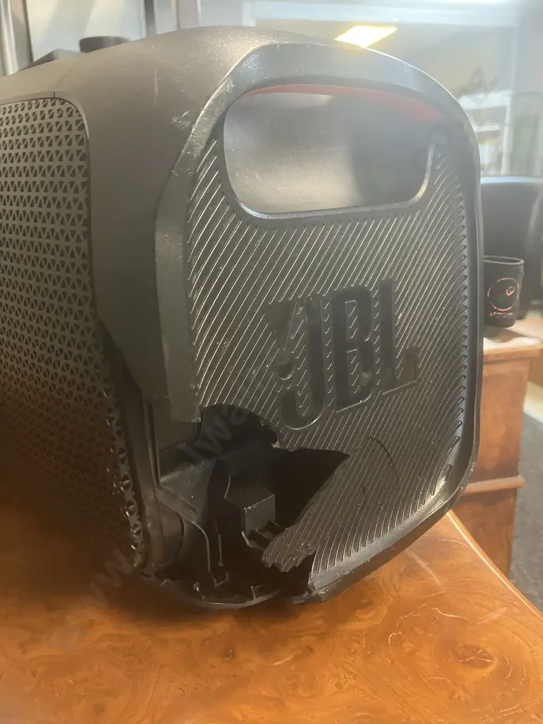 JBL PartyBox On-The-Go Essential (Damaged) Image 1++