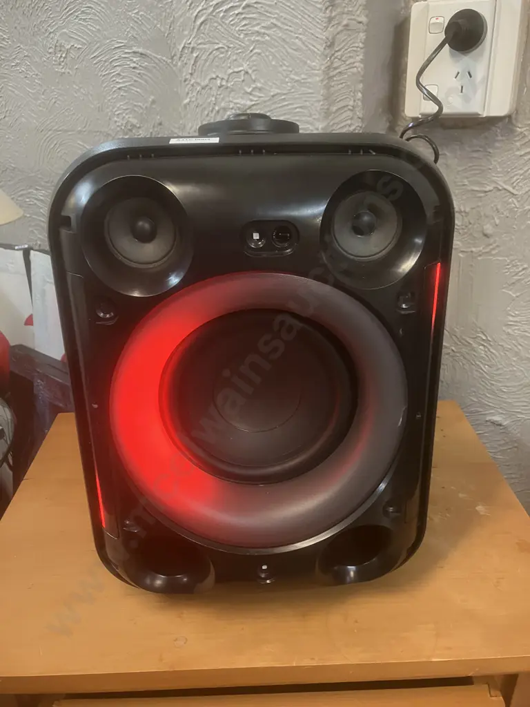 Veon Party Speaker VND2611 (No Lead) Image 1++