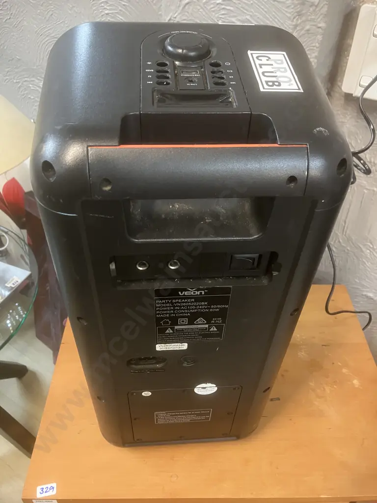 Veon Party Speaker VN26052020BK (No Lead) With a Damaged Veon Party Speaker Thats Not Working Image 1++