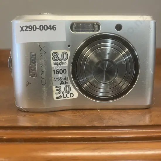 Nikon Coolpix L18 Compact Digital Camera 8MP With Nikkor 3x Optical Zoom - Silver