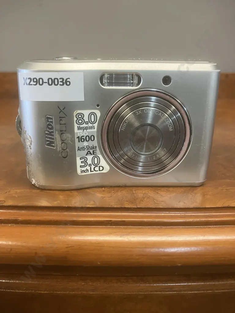 Nikon Coolpix L18 Compact Digital Camera 8MP With Nikkor 3x Optical Zoom - Silver Image 1++