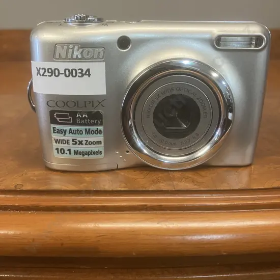 Nikon Coolpix L23 Compact Digital Camera 10.1MP With Nikkor 5x Wide Optical Zoom ED - Silver & Black