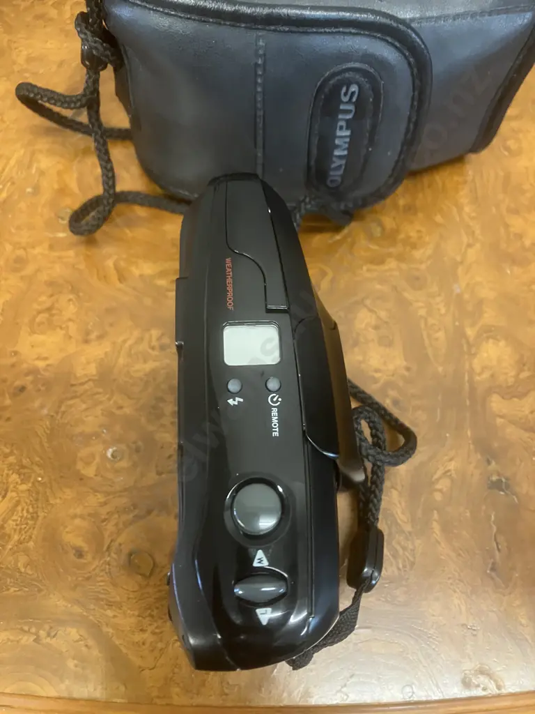 Olympus mju Zoom Fully Automatic 35mm Compact Camera, 35-70mm, Auto-Flash With Case Image 1++