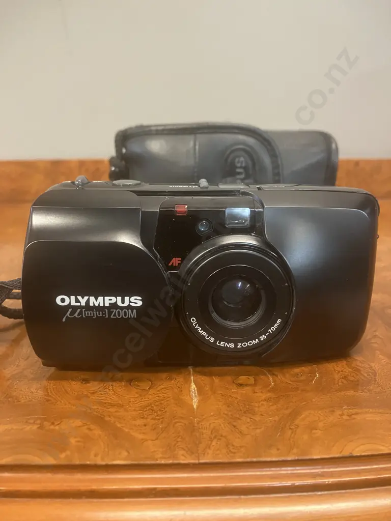 Olympus mju Zoom Fully Automatic 35mm Compact Camera, 35-70mm, Auto-Flash With Case Image 1++