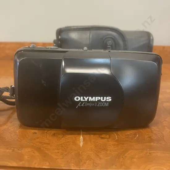 Olympus mju Zoom Fully Automatic 35mm Compact Camera, 35-70mm, Auto-Flash With Case