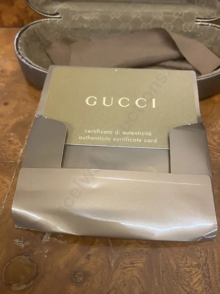 Genuine Gucci 2820/F/S Sunglasses With Gucci Designer Case & Gucci Authenticity Certificate Card Image 1++