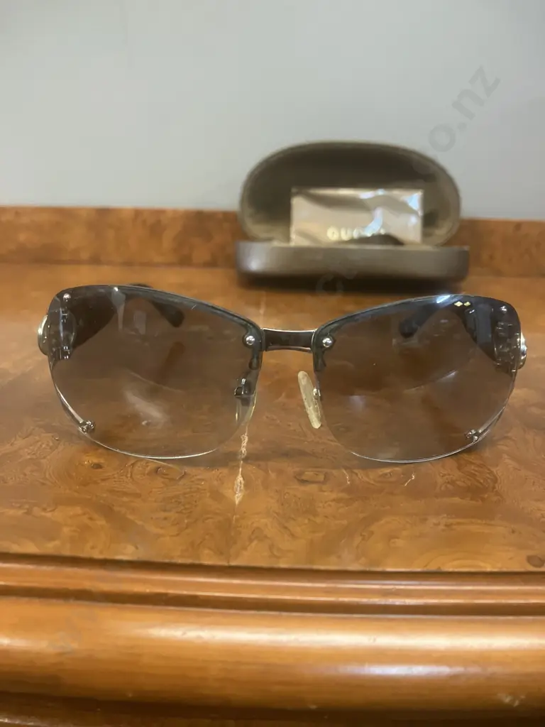Genuine Gucci 2820/F/S Sunglasses With Gucci Designer Case & Gucci Authenticity Certificate Card Image 1++
