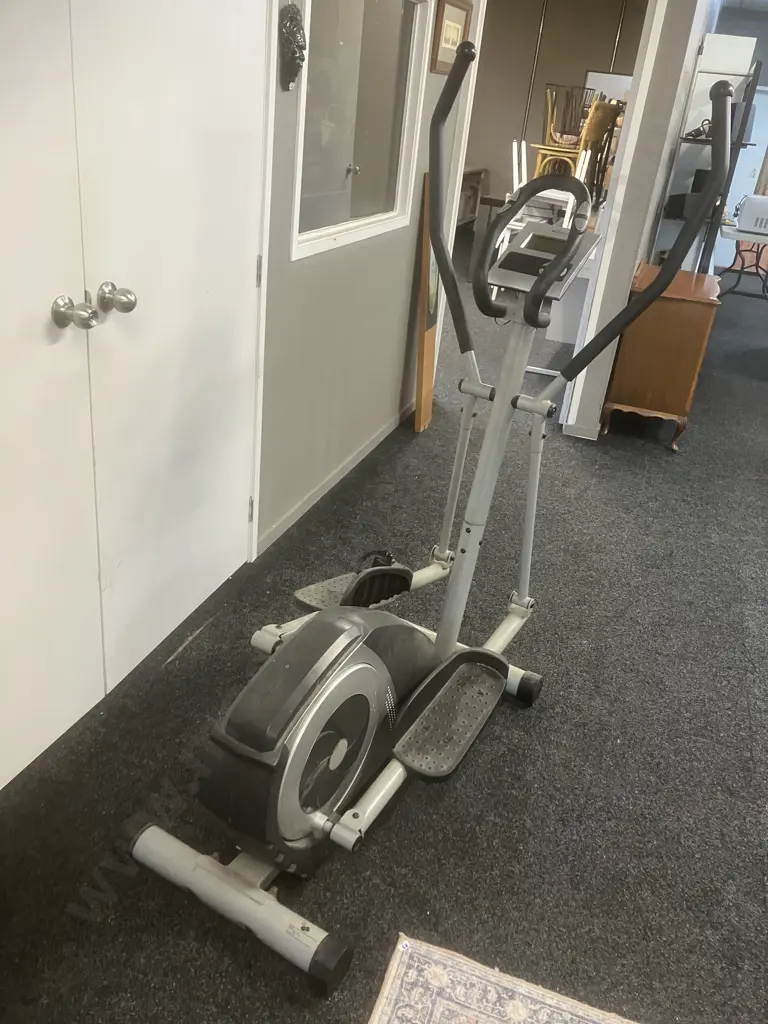 Foreverfit Crosstrainer Image 1++