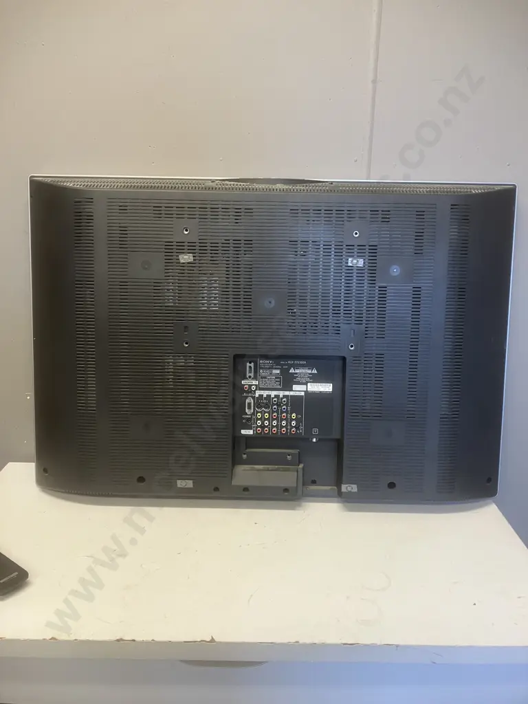 Sony 37" LCD Colour Tv With Remote Control KLV-37U300A (No Stand Or Power Lead) Image 1++