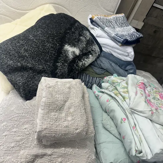 Large Selection Of Linen Including Living & Co Single Woolmark Underlay/Protector With Duvet Inner Etc 