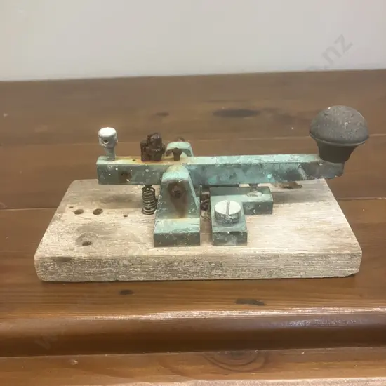 Vintage NZ Morse Code Key