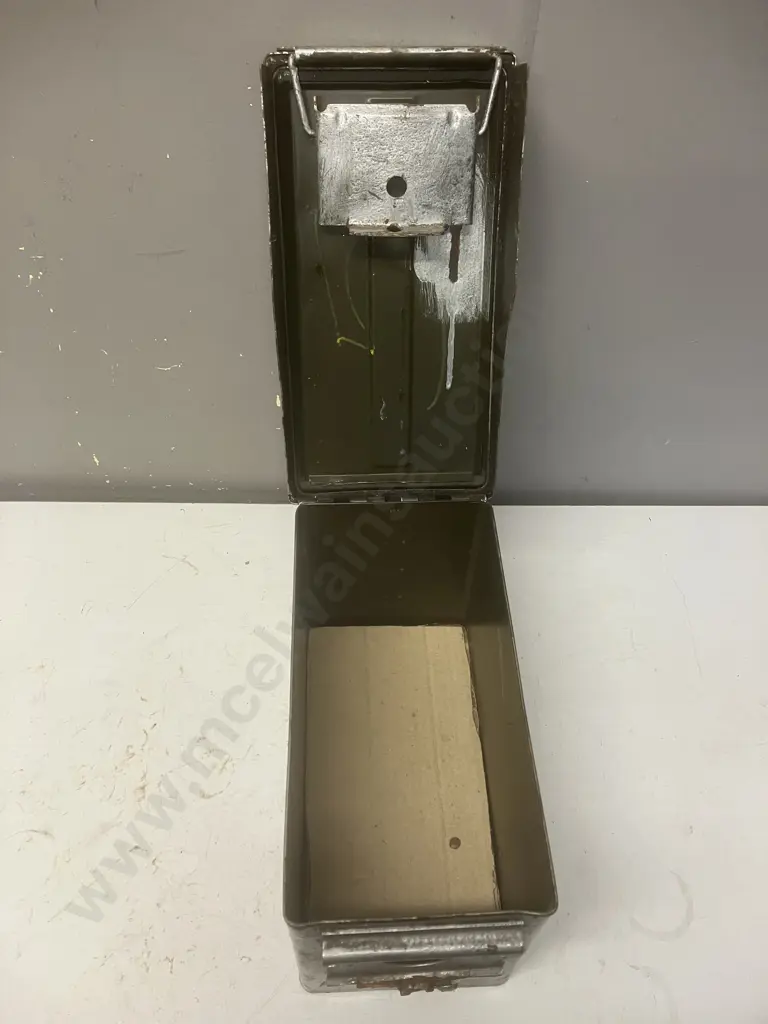 1950's - 1960's EMCO American Made Steel Ammo Tin Image 1++