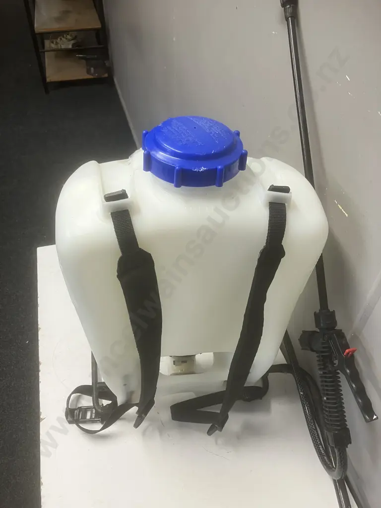 SOLO 425 Domestic Knapsack Sprayer Image 1++