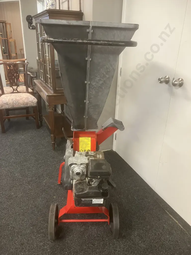 Rover Chip'N Shred - B&S 5Hp Image 1++