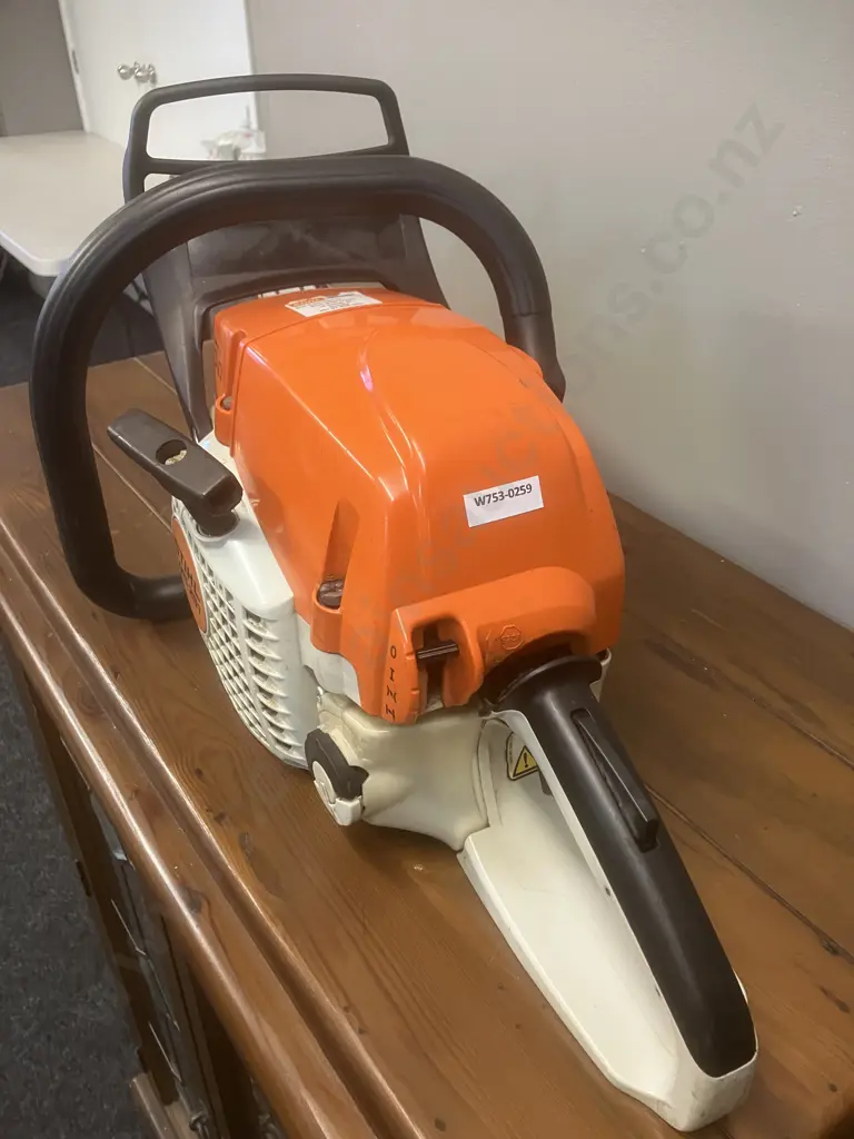 STIHL MS 291 18" / 45cm Bar Petrol Chainsaw (Very Little Use) Image 1++