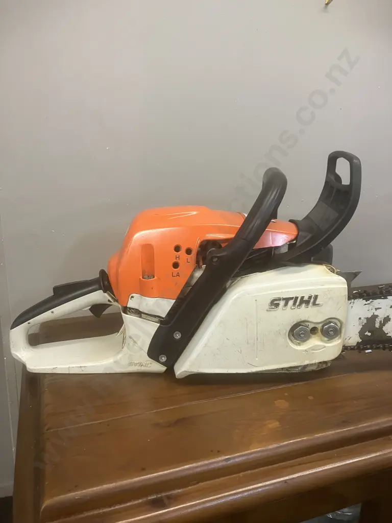 STIHL MS 291 18" / 45cm Bar Petrol Chainsaw (Very Little Use) Image 1++
