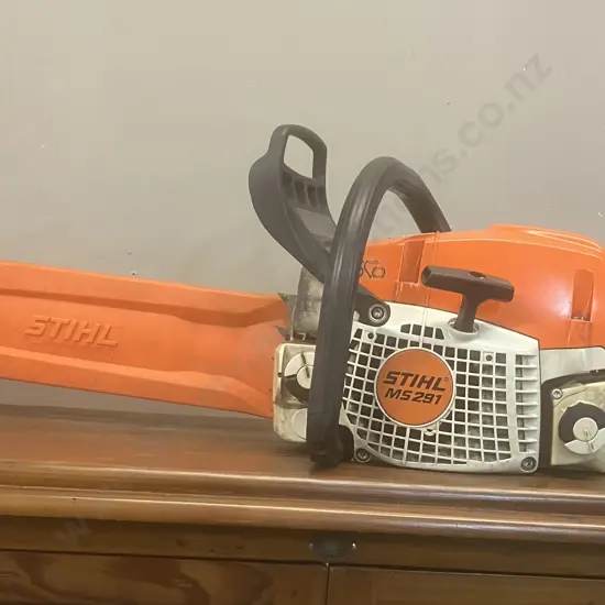 STIHL MS 291 18" / 45cm Bar Petrol Chainsaw (Very Little Use)