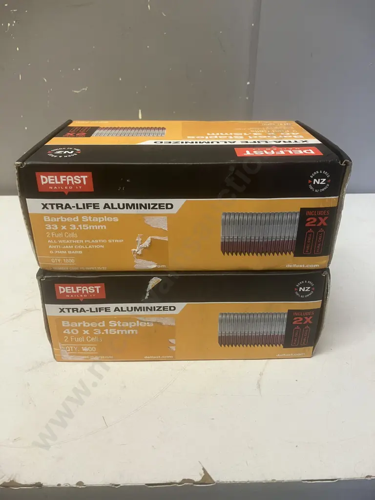 Two Boxes of Delfast Xtra-Life Aluminized Barbed Staples 40 x 3.15mm 2 Fuel Cells Qty 1500 Image 1++