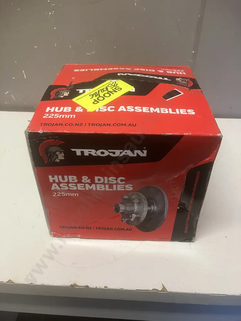 Trojan Hub & Disc Assemblies 225mm 035125 Hub Kit 1500Kg D/B 5x4 1/4 x 7/16 Integral Does Not Include S.Axle Image 1++