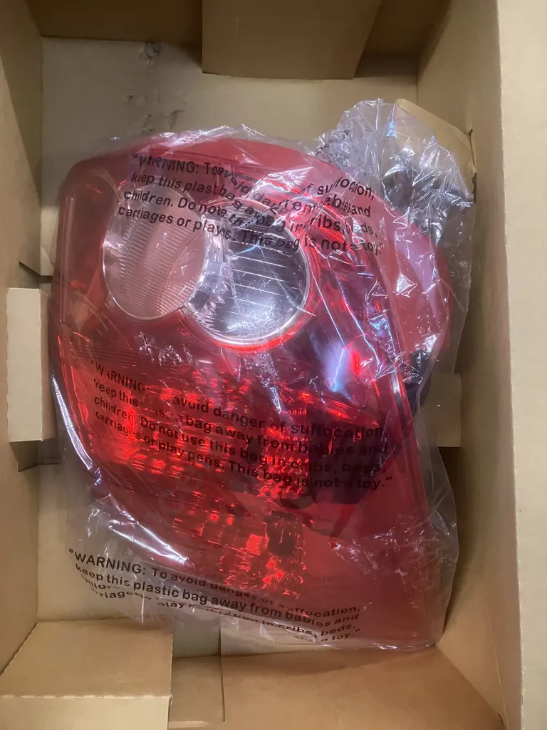 8179298-4G Rear Lamp RH To Suit Toyota Corolla 2007- ZRE152 H/Back Image 1++