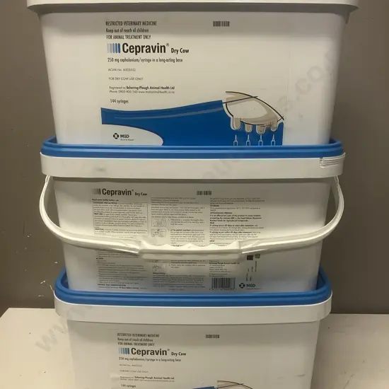 MSD Animal Health Cepravin Dry Cow - 250mg Cephalonium / Syringe In A Long-Acting Base. 3 x Buckets of 144 Syringes Each