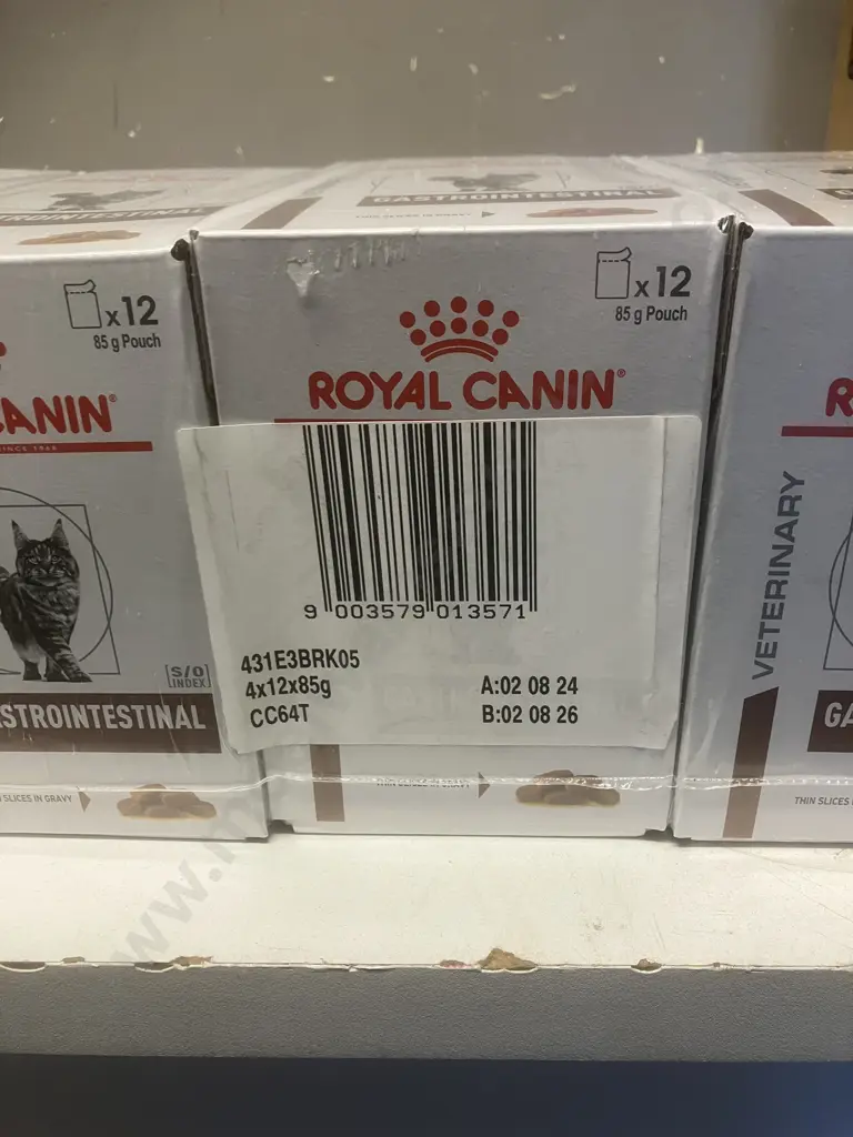 Royal Canin Veterinary Gastrointestinal Thin Slices In Gravy - 4 x Boxes of 12 x 85g Pouches Image 1++