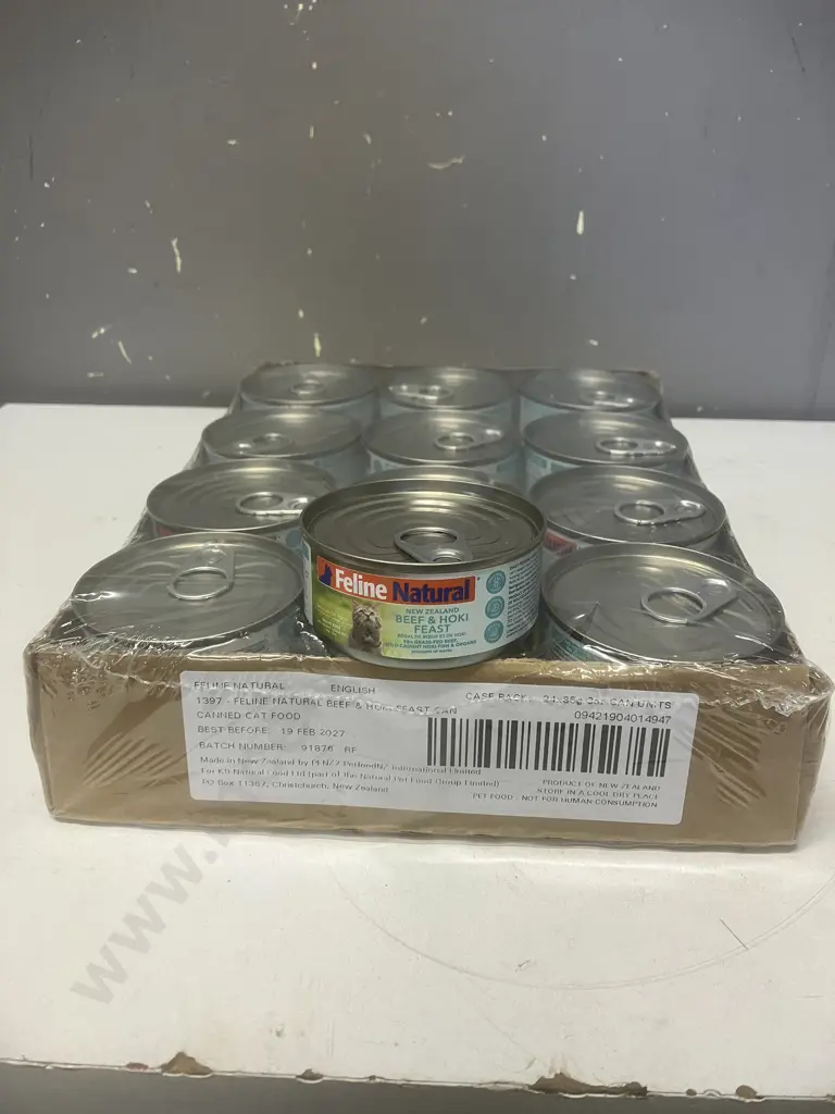 Feline Natural Beef & Hoki Feast Can 24 x 85g (BB 19 Feb 202) Image 1++