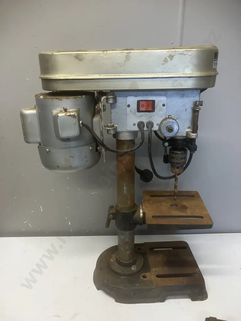 Ryobi 5 Spd Drill Press - 205mm, 13mm Chuck With Vice Image 1++